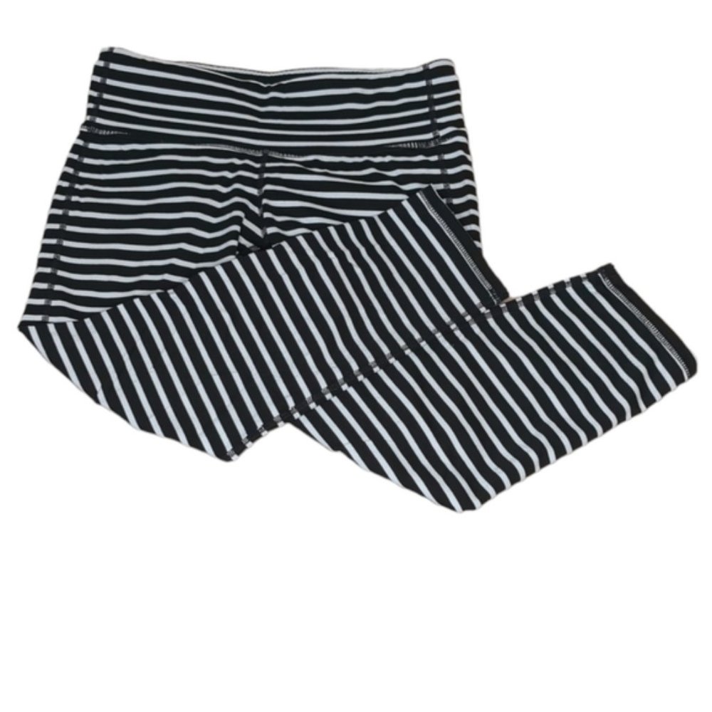 ATHLETA Black & White Striped Capris Yoga Leggings with Coolmax Gusset, Size S